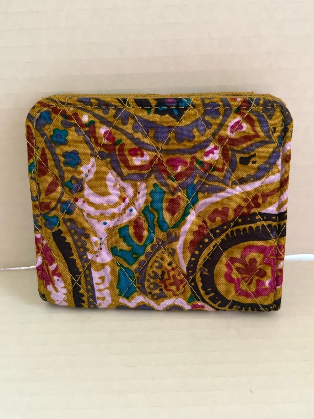 Vera Bradley Essential Small Wallet Buta Spray Print